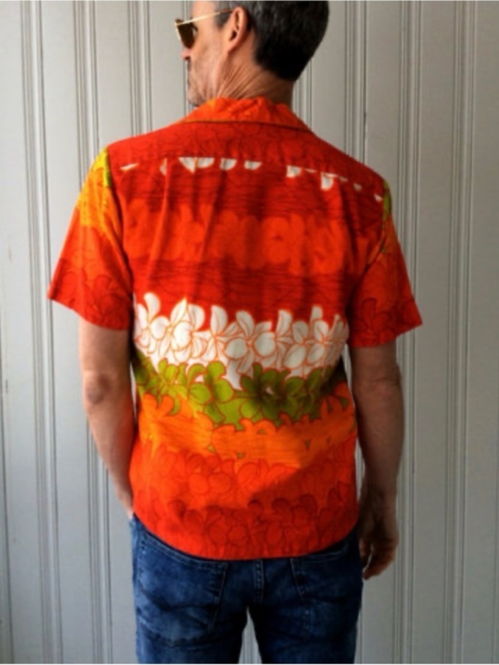 Hawaiian Togs Shirt Floral Tropical Black  Aloha Mens Small